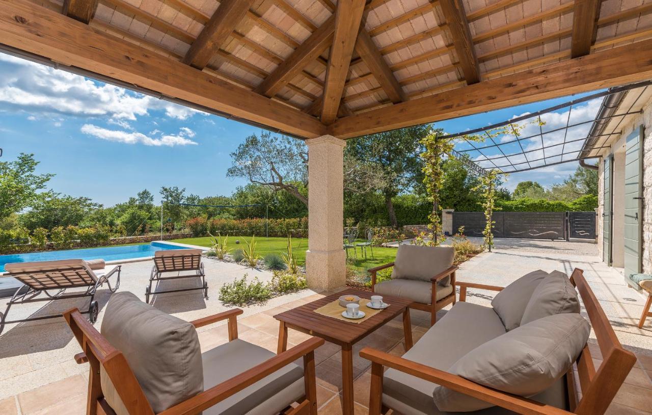 Villa-Osmium Smoljanci Zewnętrze zdjęcie
