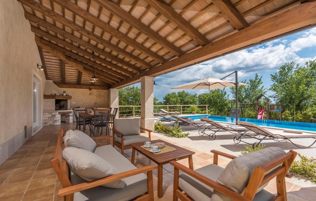 Villa-Osmium Smoljanci Zewnętrze zdjęcie