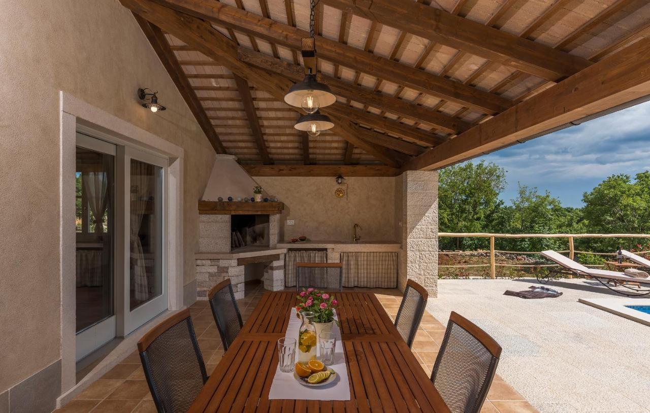Villa-Osmium Smoljanci Zewnętrze zdjęcie